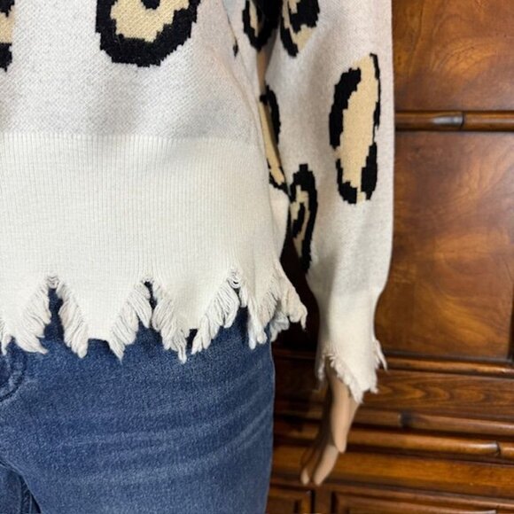 NWOT Ivory Bold Leopard Fringe Distressed Vneck Sweater - Picture 10 of 14